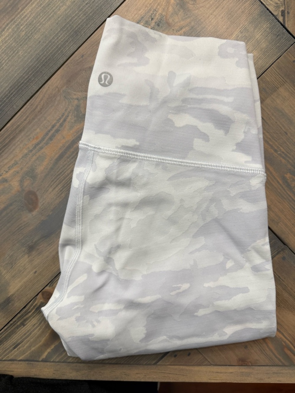 Lululemon Wunder Train High-Rise Tight 25"